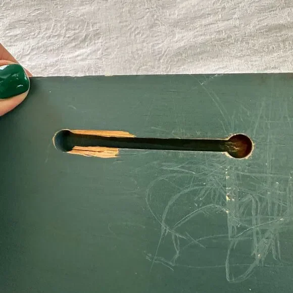 Henn Workshops Vintage Wooden Peg Rack with Hearts Hanger - Picture 6 of 9